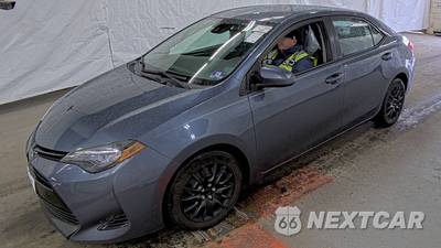 2017 Toyota Corolla LE Sedan - zdjęcie 1 z 32 - miniatura