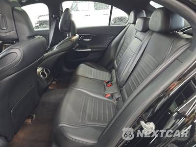 2023 Mercedes-Benz C 300 Sedan - zdjęcie 13 z 35 - miniatura