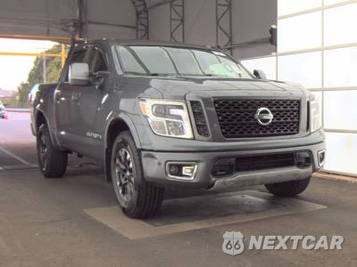 2019 Nissan TITAN PRO-4X Crew Cab Short Bed - zdjęcie 3 z 39 - miniatura
