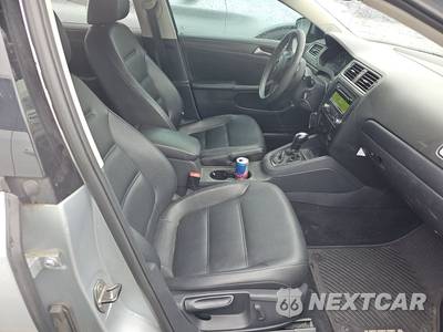 2014 Volkswagen Jetta SE Sedan w/Connectivity - zdjęcie 8 z 18 - miniatura