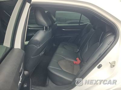 2019 Toyota Camry SE - zdjęcie 13 z 26 - miniatura