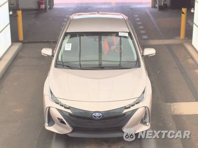 2017 Toyota Prius Prime Plus - zdjęcie 2 z 23 - miniatura
