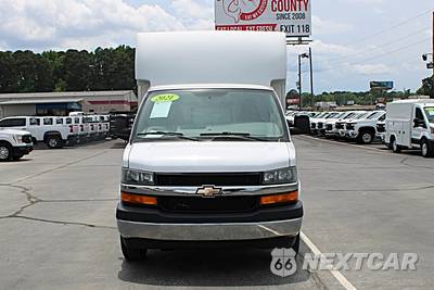 2021 Chevrolet Express 3500 Cutaway 1WT - zdjęcie 10 z 50 - miniatura