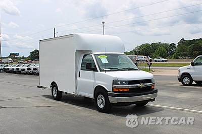2021 Chevrolet Express 3500 Cutaway 1WT - zdjęcie 2 z 50 - miniatura