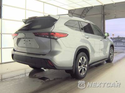 2023 Toyota Highlander XLE - zdjęcie 4 z 33 - miniatura