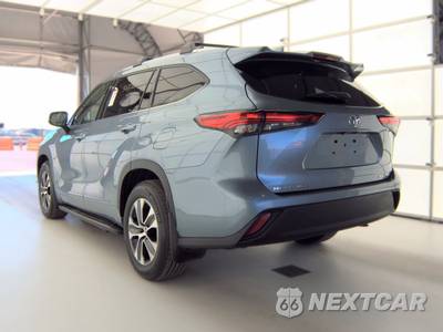 2021 Toyota Highlander XLE - zdjęcie 6 z 33 - miniatura