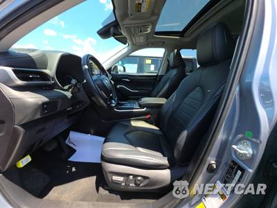 2021 Toyota Highlander XLE - zdjęcie 7 z 33 - miniatura