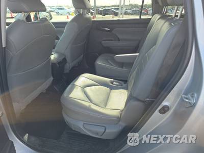 2023 Toyota Highlander XLE - zdjęcie 13 z 27 - miniatura
