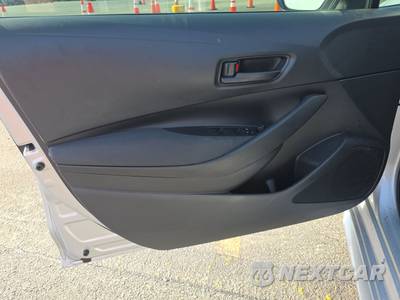 2025 Toyota Corolla Hybrid LE Sedan - zdjęcie 15 z 18 - miniatura