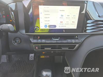 2025 Toyota Camry SE - zdjęcie 6 z 21 - miniatura