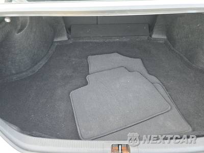 2025 Toyota Camry SE - zdjęcie 11 z 21 - miniatura