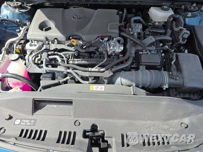 2025 Toyota Camry SE - zdjęcie 7 z 19 - miniatura