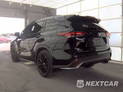 2024 Toyota Highlander XSE - zdjęcie 2 z 24 - miniatura