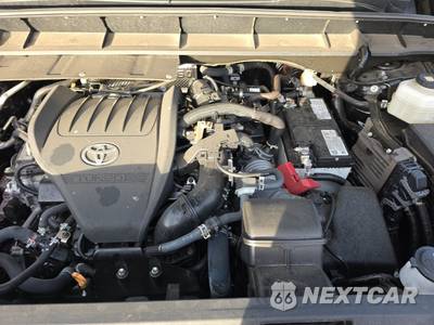 2024 Toyota Highlander XSE - zdjęcie 7 z 24 - miniatura