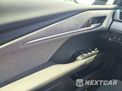 2025 Toyota Camry LE - zdjęcie 15 z 19 - miniatura