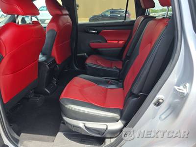 2024 Toyota Highlander XSE - zdjęcie 9 z 26 - miniatura