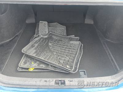 2025 Toyota Camry LE - zdjęcie 11 z 19 - miniatura