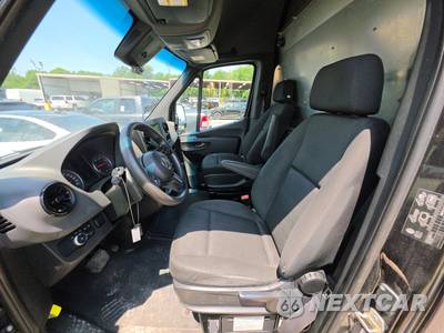 2020 Mercedes-Benz Sprinter 3500XD Cargo Van DRW High Roof 170.0" WB - zdjęcie 7 z 45 - miniatura
