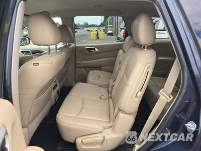 2016 Nissan Pathfinder SL - zdjęcie 9 z 46 - miniatura