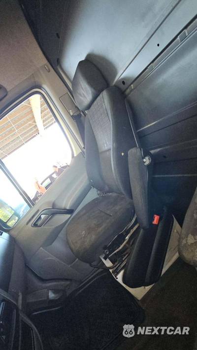 2016 Mercedes-Benz Sprinter 2500 Cargo Van Standard Roof 144.3" WB - zdjęcie 29 z 37 - miniatura