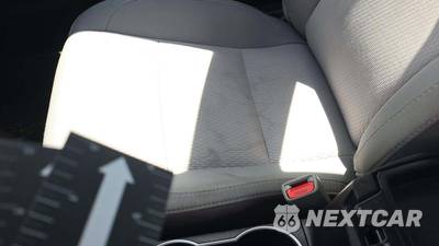 2015 Toyota Corolla LE - zdjęcie 35 z 37 - miniatura