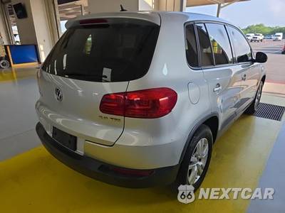 2012 Volkswagen Tiguan LE - zdjęcie 4 z 23 - miniatura