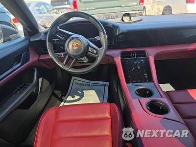 2022 Porsche Taycan 4 Cross Turismo - zdjęcie 14 z 24 - miniatura