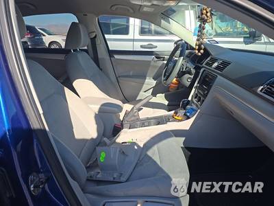 2017 Volkswagen Passat 1.8T S - zdjęcie 8 z 38 - miniatura