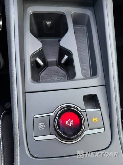2025 Volkswagen Tiguan SE R-Line Black - zdjęcie 14 z 16 - miniatura