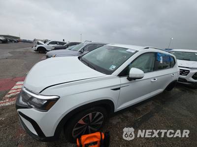 2024 Volkswagen Taos SE - zdjęcie 1 z 40 - miniatura
