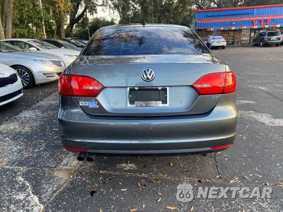 2014 Volkswagen Jetta SE Sedan w/Connectivity - zdjęcie 5 z 20 - miniatura