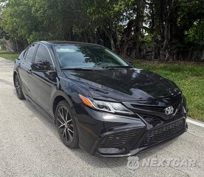 2021 Toyota Camry SE - zdjęcie 1 z 1 - miniatura