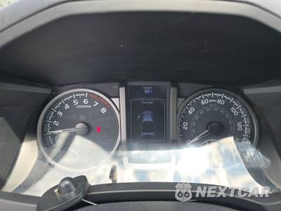 2020 Toyota Tacoma TRD Sport Crew Cab Medium Bed - zdjęcie 12 z 36 - miniatura