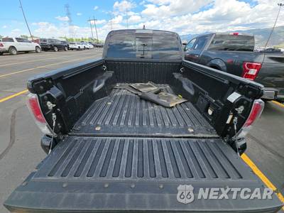 2020 Toyota Tacoma TRD Sport Crew Cab Medium Bed - zdjęcie 16 z 36 - miniatura