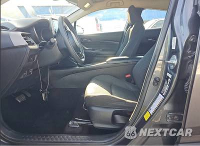 2021 Toyota C-HR LE - zdjęcie 7 z 15 - miniatura