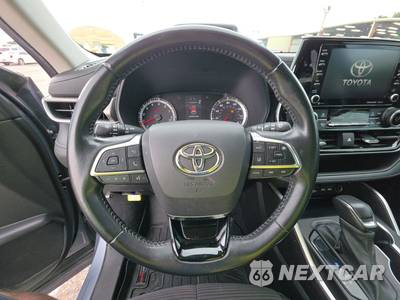 2021 Toyota Highlander LE - zdjęcie 10 z 27 - miniatura