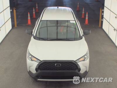 2024 Toyota Corolla Cross L - zdjęcie 2 z 44 - miniatura