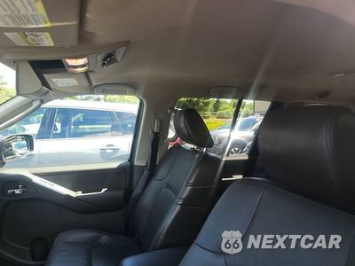 2012 Nissan Pathfinder Silver Edition - zdjęcie 19 z 35 - miniatura