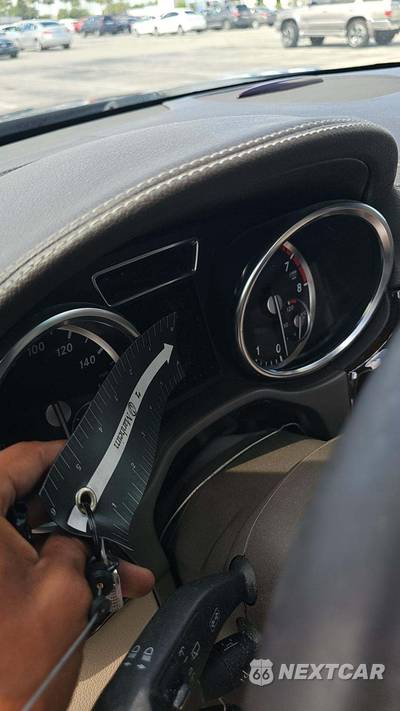 2014 Mercedes-Benz GL 450 4MATIC - zdjęcie 27 z 37 - miniatura