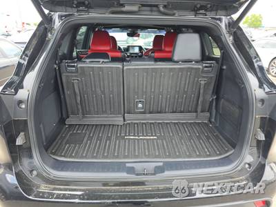 2022 Toyota Highlander XSE - zdjęcie 18 z 26 - miniatura