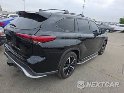 2022 Toyota Highlander XSE - zdjęcie 4 z 26 - miniatura