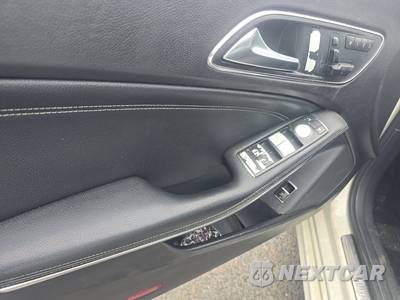 2014 Mercedes-Benz CLA 250 - zdjęcie 9 z 58 - miniatura