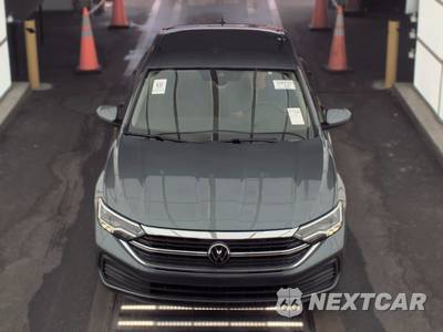 2024 Volkswagen Jetta SE - zdjęcie 2 z 18 - miniatura