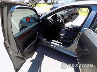 2013 Volkswagen Passat TDI SEL Premium - zdjęcie 8 z 20 - miniatura