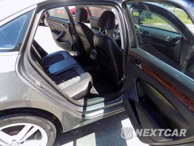 2013 Volkswagen Passat TDI SEL Premium - zdjęcie 14 z 20 - miniatura