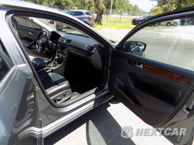 2013 Volkswagen Passat TDI SEL Premium - zdjęcie 17 z 20 - miniatura