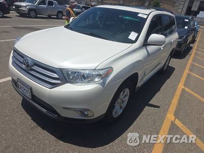 2011 Toyota Highlander SE