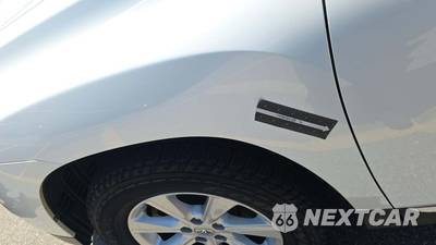 2011 Toyota Highlander SE - zdjęcie 24 z 30 - miniatura