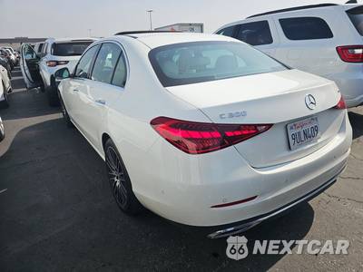 2025 Mercedes-Benz C 300 4MATIC - zdjęcie 6 z 25 - miniatura