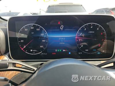 2025 Mercedes-Benz C 300 4MATIC - zdjęcie 12 z 25 - miniatura